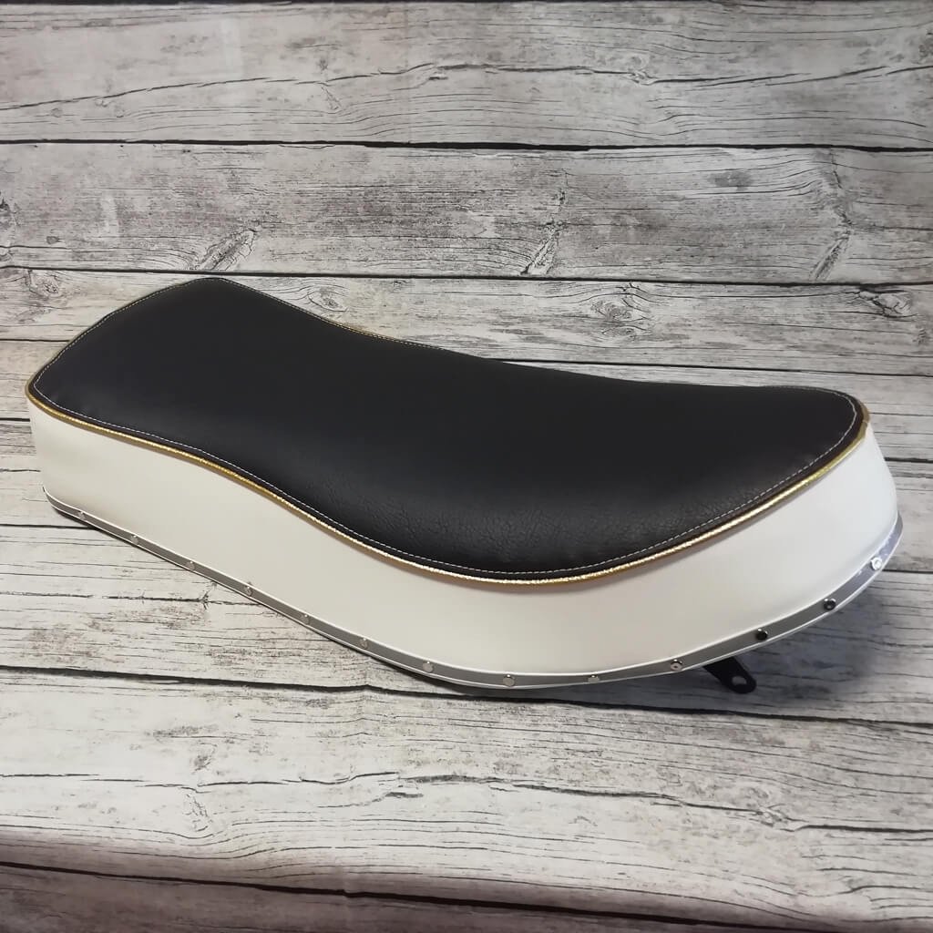 Moottoripyörän satula